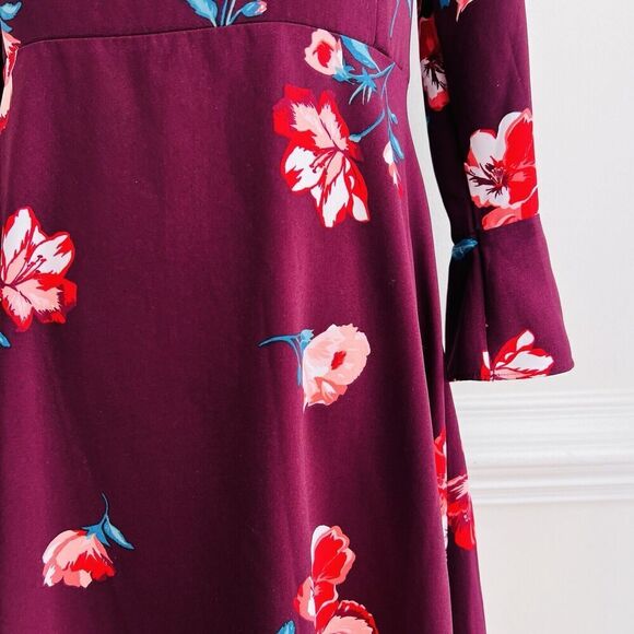 🎉Clearance🎉Old Navy Burgundy Floral Fit & Flare Bell Sleeved Dress ~ Size Med - Picture 6 of 9